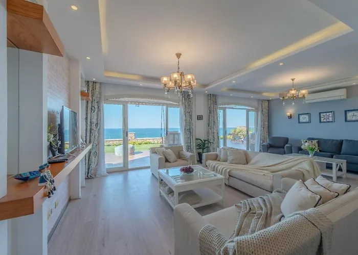 Telal Overlooking The Sea *
