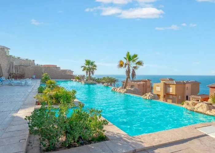 Telal Overlooking The Sea Villa