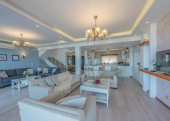 Villa Telal Overlooking The Sea