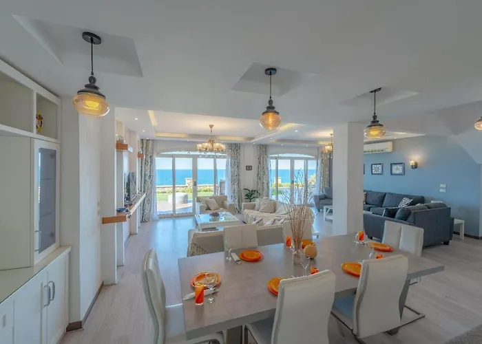 Villa Telal Overlooking The Sea